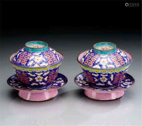A PAIR OF CANTON ENAMEL BOWLS AND COVERS ON STANDS