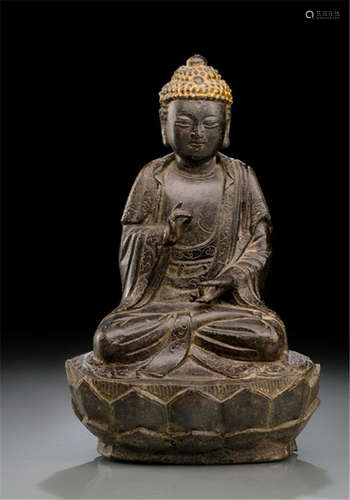 A BRONZE FIGURE OF BUDDHA SHAKYAMUNI, CHINA, 16th/17th ct