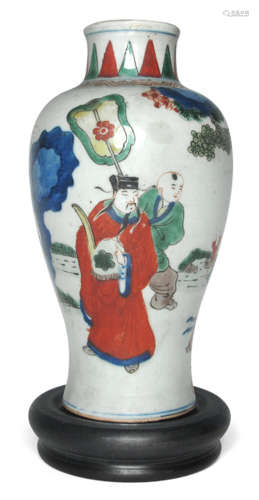 A WUCAI GLAZED PORCELAIN VASE DEPICTING A FIGURAL SCENE IN A GARDEN LANDSCAPE, China, 19th ct. - Property from a South German private collection, acquired between 1950 and 1960