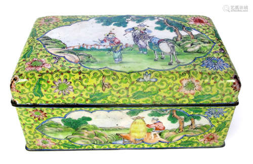 A RECTANGULAR CANTON ENAMEL BOX AND COVER DEPICTING FIGURAL SCENES IN RESERVES, China, 18th/19th ct. - Slightly damaged