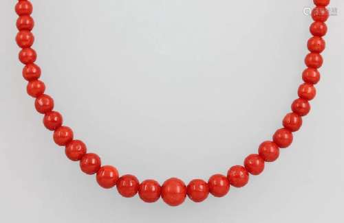 Necklace with coral, Italy approx. 1880/90