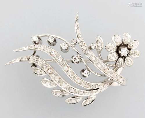 Brooch with diamonds