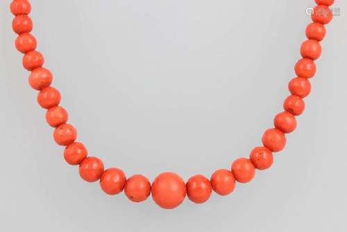 Necklace with coral, Italy approx. 1890-1910s