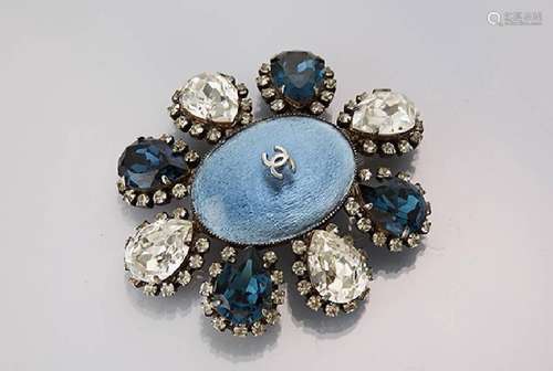 CHANEL brooch with rhine stones, metal chromed