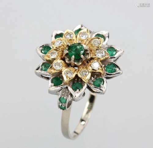 18 kt gold ring with emeralds and diamonds