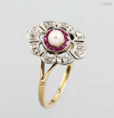 18 kt gold ring with rubies and diamonds