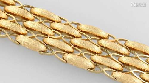 Wide 18 kt gold bracelet