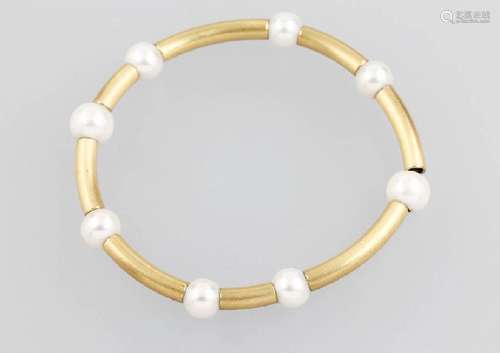 18 kt gold bracelet with cultured pearls