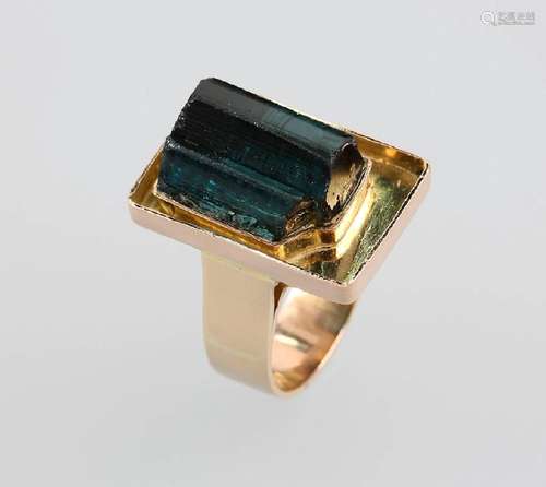 18 kt gold ring with tourmaline