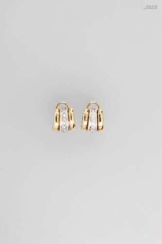 Pair of LEO WITTWER earrings with diamonds, YG/ WG