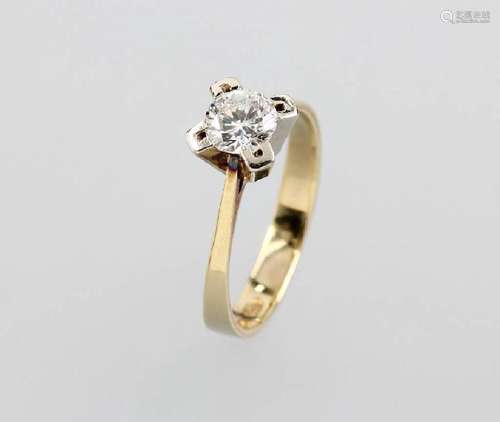 14 kt gold solitaire ring with brilliant