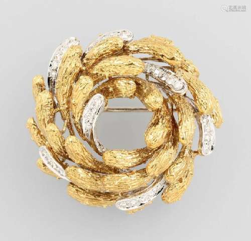 18 kt Gold Brooch with brilliants