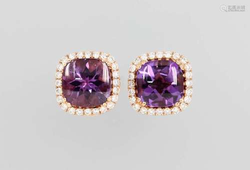 Pair of 18 kt gold earrings with amethyst and