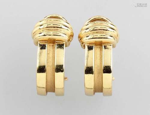 Pair TIFFANY&CO. 18 kt gold earrings