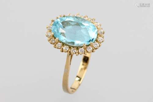Ring with topaz and brilliants, YG 800/000