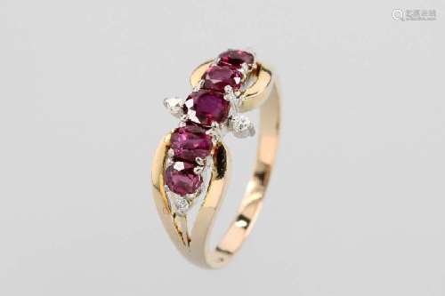 14 kt gold ring with rubies and diamonds