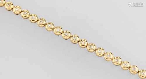 18 kt gold bracelet with brilliants