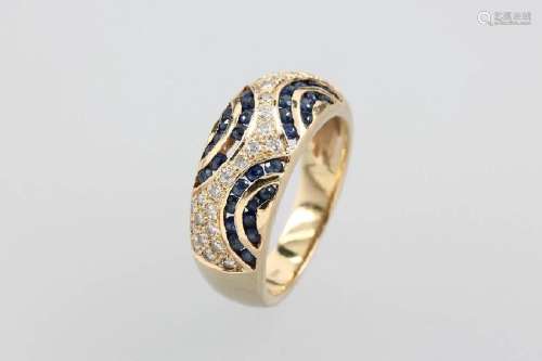 14 kt gold ring with brilliants and sapphires