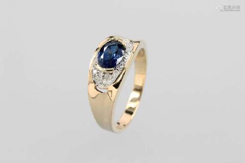 14 kt gold ring with sapphire and diamonds