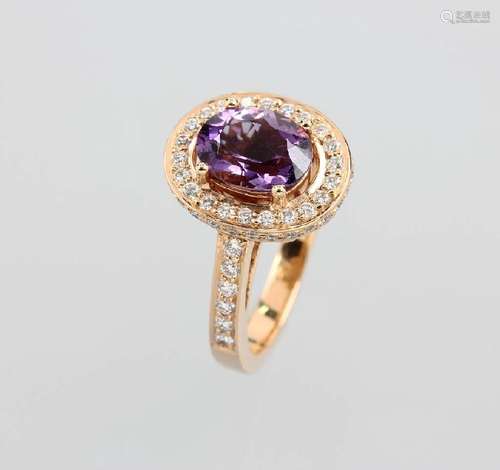 18 kt gold ring with amethyst and brilliants