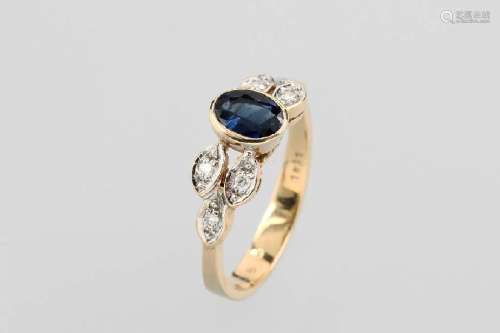 14 kt gold ring with sapphire and brilliants