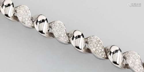 18 kt gold bracelet with brilliants