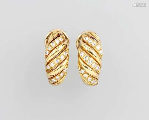 Pair 18 kt Gold half creoles with brilliants