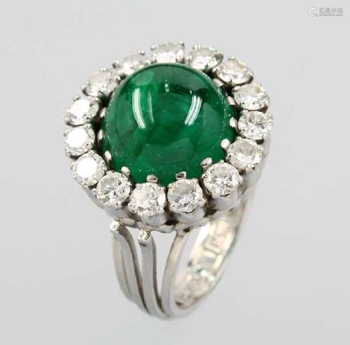 Platinum ring with emerald and brilliants
