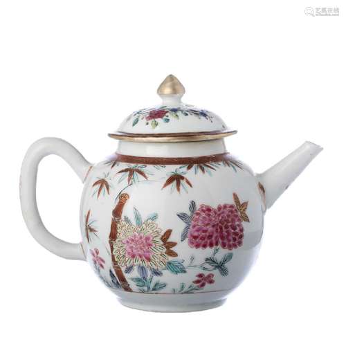 Chinese Porcelain 'flowers and bamboo' Teapot, Qianlong