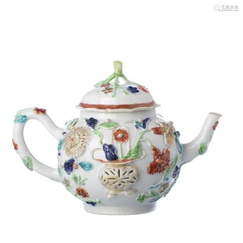 Chinese Porcelain 'Flowering Vase' Teapot, Yongzheng