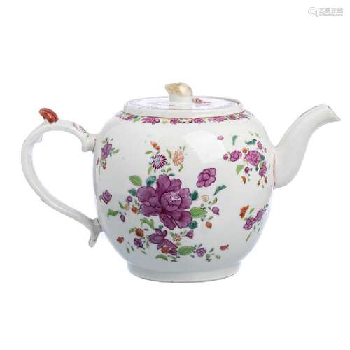 Chinese export  Porcelain floral Teapot, Qianlong