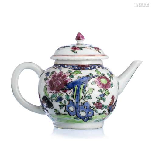 Chinese Porcelain 'Rooster' Teapot, Yongzheng