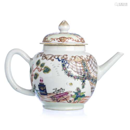 Chinese Porcelain 'Altar of Love' Teapot, Qianlong