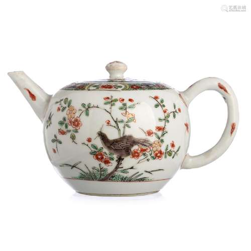 Chinese Porcelain famille verte teapot, Kangxi