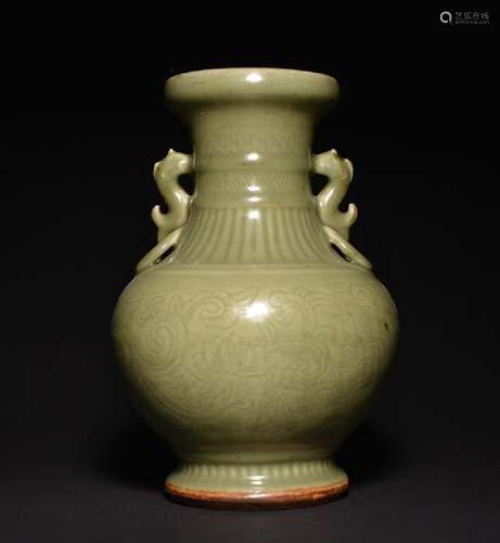 A LONG QUAN-GLAZED VASE , Ming Dynasty