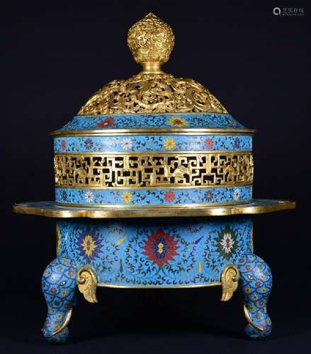 A CLOISONNE ENAMEL TRIPOD CENSER AND COVER , QING