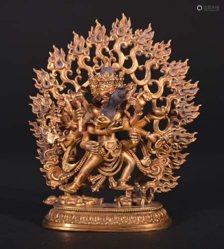 A GILT-BRONZE FIGURE OF CHAKRASAMVARA , Qing Dynasty