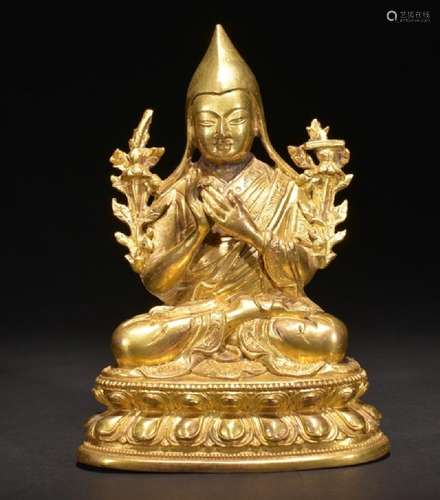 A GILT-BRONZE FIGURE OF TSONGKHAPA , Qing Dynasty