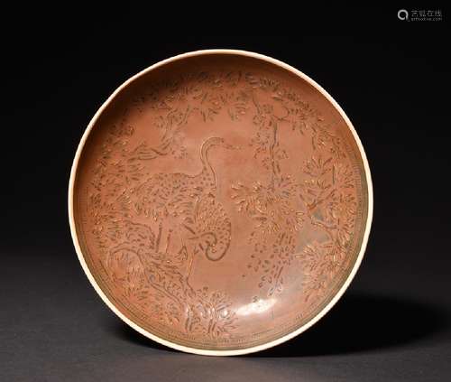 A CARVED PURPLE-DINGYAO DISH , Song Dynasty