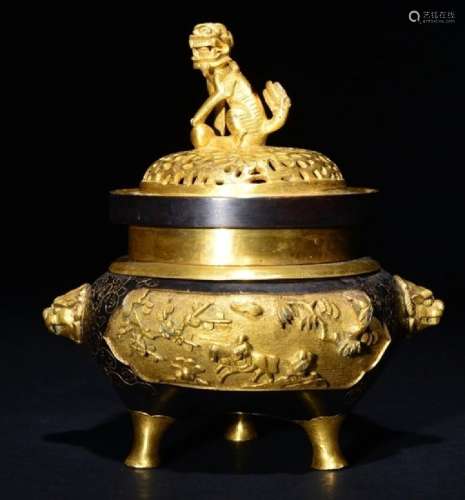 A CARVED GILT-BRONZE CENSER AND COVER , Qing Dynasty