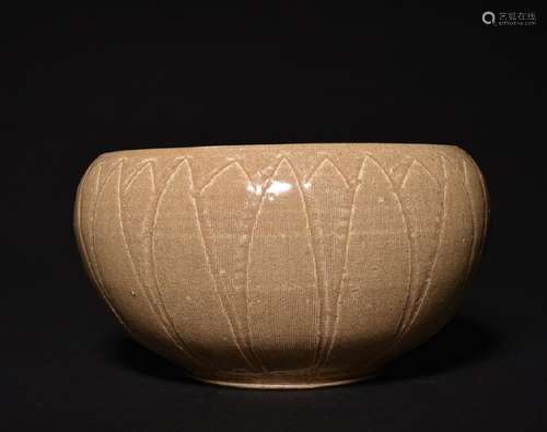 A YAOZHOU BOWL , Song Dynasty