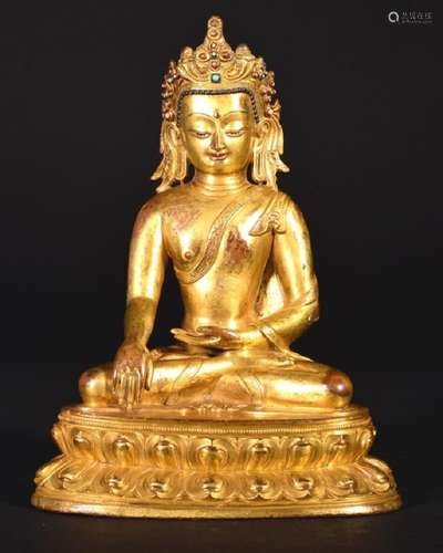 A LARGE GILT-BRONZE FIGURE OF BUDDHA , Qing Dynasty