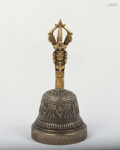 CHINESE BRONZE VAJRA BELL SET