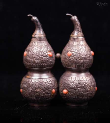 CHINESE SILVER DOUBLE GOURD SNUFF BOTTLE