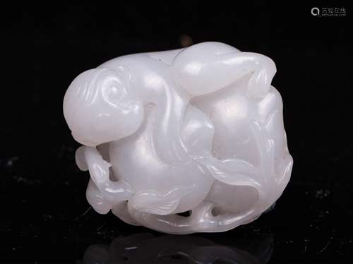 CHINESE WHITE JADE CARVED MONKEY AND PEACH