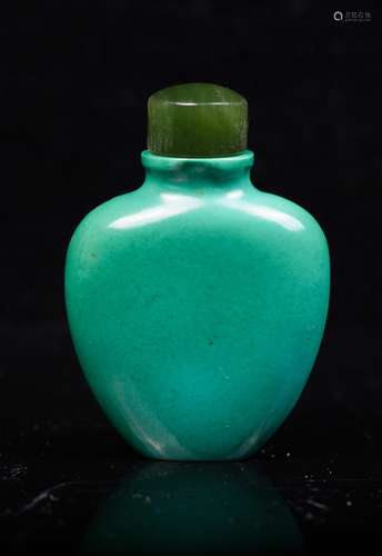 CHINESE QING DYNASTY TURQUOISE SNUFF BOTTLE