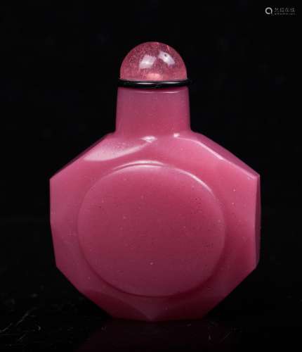 CHINESE PEKING GLASS SNUFF BOTTLE WITH MARK
