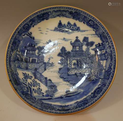 ANTIQUE CHINESE BLUE WHITE PORCELAIN DISH - 18TH CENTURY