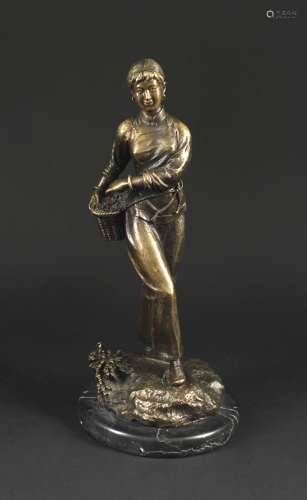 文革时期铜雕人物采茶女造像