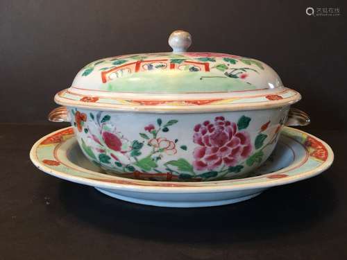 ANTIQUE Chinese Famille Rose Cover Bowl and Tray, 18th century. 9 1/2